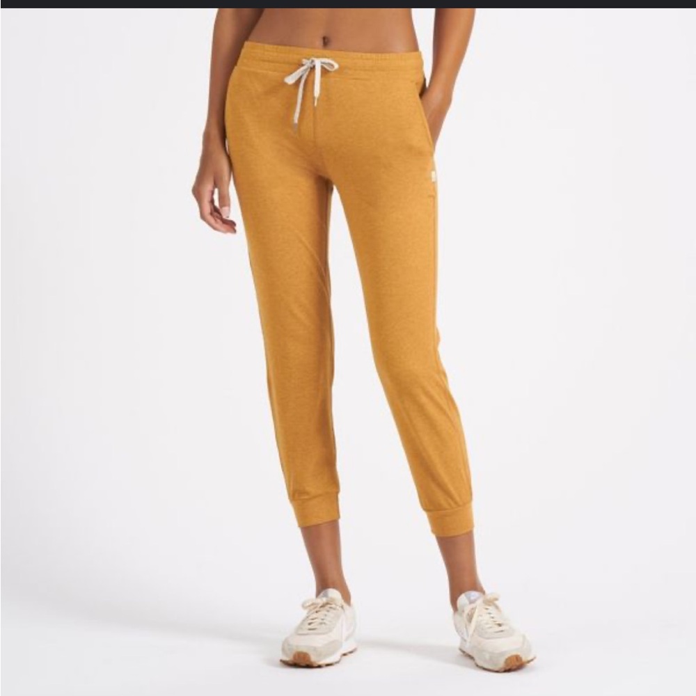 Vuori Performance Joggers - Picture 3 of 6